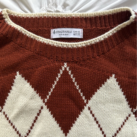 Stradivarius Fall Sweater - Picture 2 of 3